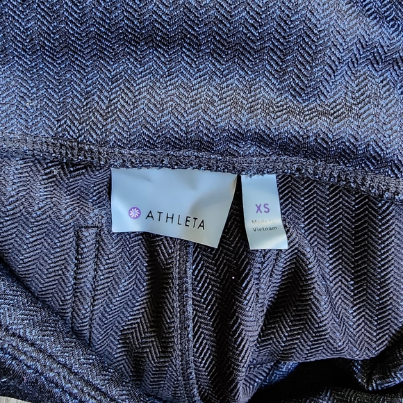 ATHLETA LEGGINGS - Picture 3 of 11